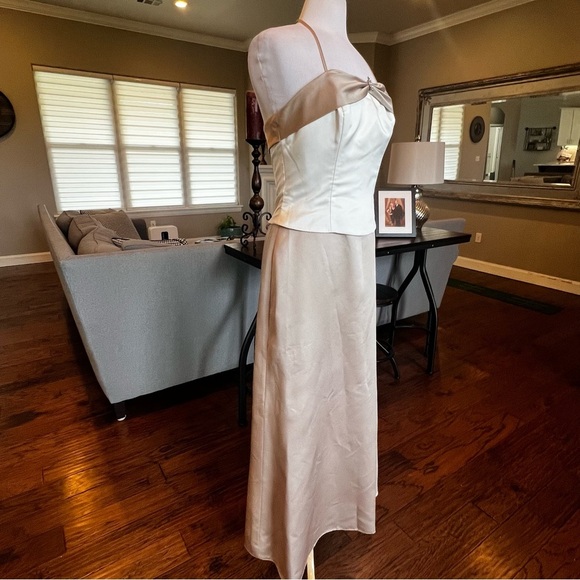 Alfred Angelo Bridesmaid Dress size 12 Halter Ivory Cafe Tan Beige Halter Long - Picture 5 of 16